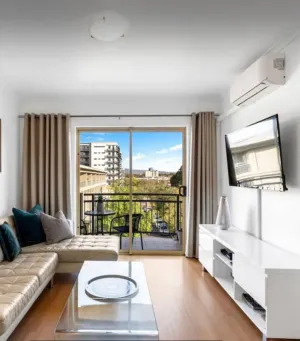 Image of RETREAT to Windsor View