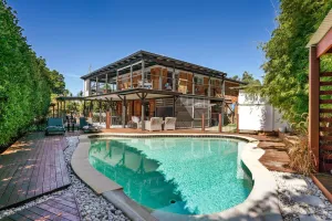 Image of Battery Hill Pet-Friendly Poolside Paradise