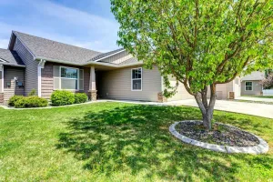 Image of Single level | Huge Yard | Walkable Neighborhood