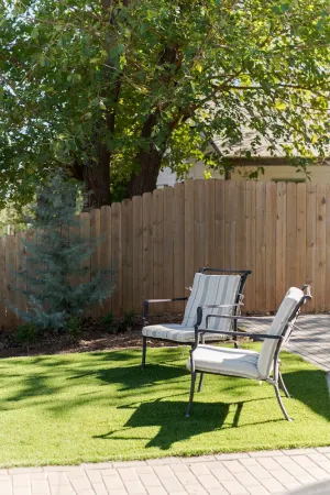 Image of Campus Cottage Kng Bed! Walk To Uco And Downtown