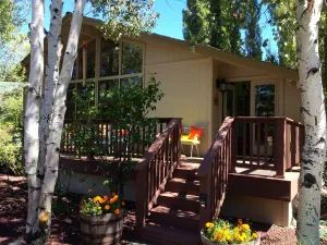 Image of Beautiful Flagstaff home near Grand Canyon, skiing, hiking , Great Views