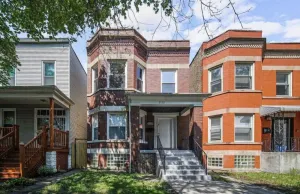 Image of Comfy 4 bedroom Apartment in the center of CHICAGO! 15 mins from Downtown!
