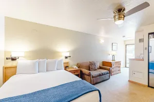 Image of Second-floor room on Main St - pool & hot tub - walk to lifts, dog-friendly