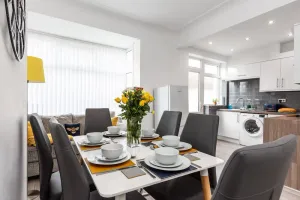 Image of Connaught House - Wi-Fi, Parking, Contractors