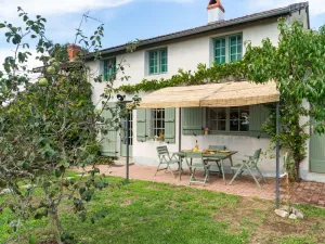 Image of Stunning private villa for 4 guests with WIFI, TV, terrace, pets allowed and parking