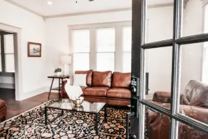 Image of Charming cottage in the heart of historic downtown Victoria!