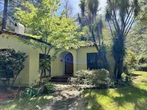Image of 4 bed \/ 4 ba Home in Downtown Calistoga