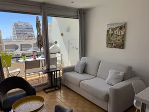 Image of Chez Aurélien - Magnifique studio design climatisé en centre ville avec parking