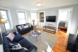 Image of Convenient, Modern Thompson s Point 3-Bed Flat