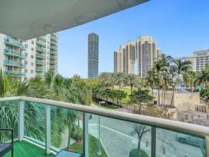 Image of 1 SPRING PROMO - Sunny Isles Seaview Condo, Walk to Beach, Amazing Amenities