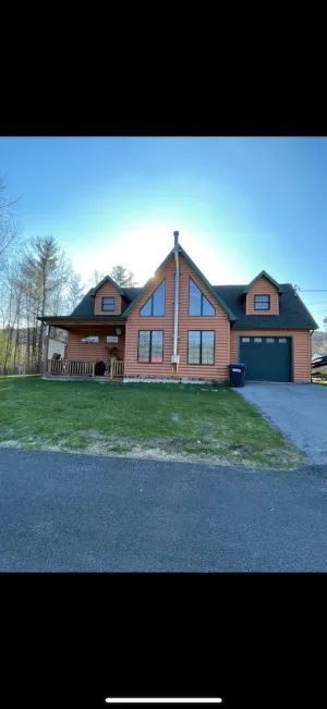 Image of Moose Lodge - Rustic and Cozy
