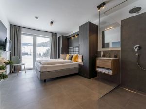 Image of Nice ski in-ski out lodge with sauna and hottub
