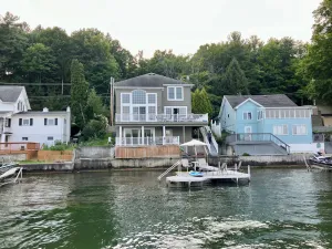 Image of Modern Upscale Lake House  - Sleeps 10