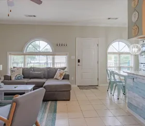 Image of Beautiful Long Beach Condo with Ocean View!