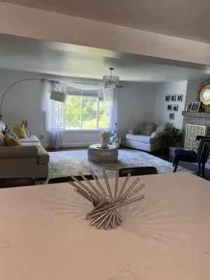 Image of Beautiful and modern 3 Bedroom 2 full BR.