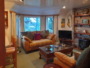 Image of This single-storey annexe is close to the River Dee, ideal for a spot of salmon fishing.