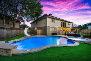 Image of Incredible home, has it all & close to everything.