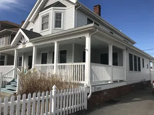 Image of FAMILIES\/RETIREES - 3 houses to Beach\/Boardwalk\/Restaurants\/Prof.Clean