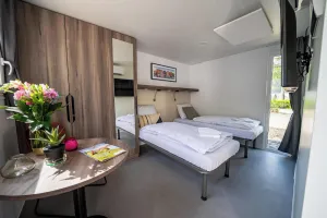 Image of Comfort Room with connecting door
