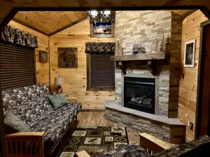 Image of Mountain Creek Lodge located within 20 minutes of Virginia Tech