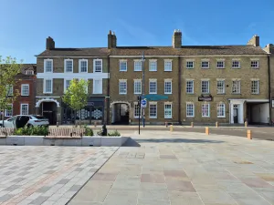 Image of Stunning & spacious Georgian town house in St Neots town centre with parking