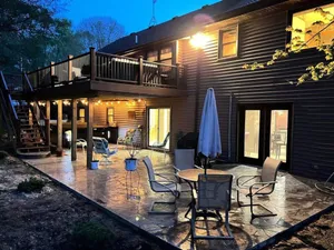 Image of Home in the Woods - hot tub, fishing, pets