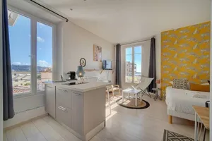 Image of IMMOGROOM - Bourgeois building - Quiet - Parking - Sea view