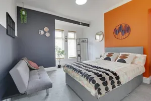 Image of Cosy home in Newland Avenue area