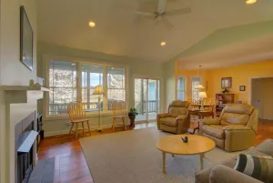 Image of Shea Farm River Valley near Brevard, one level easy access, Garage, Dogs OK, free Biltmore Pass