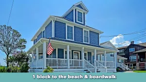 Image of Stylish house one block to beach with linens and parking