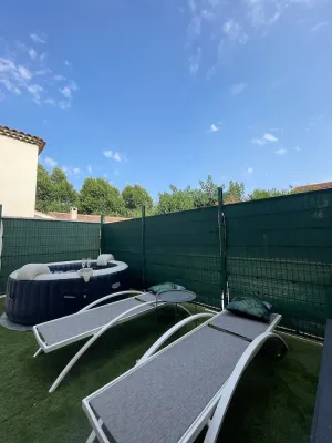 Image of T2 40 m2with 32m2 air-conditioned terrace