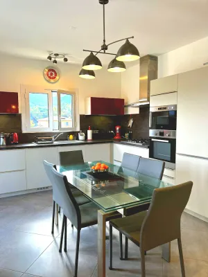Image of CALVI new apt WIFI 3bedroom, 6 people, air-conditioned, 10mm beach