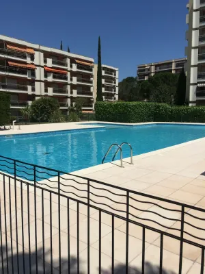Image of Nice Appartment in a very quiet park with a big swimming pool