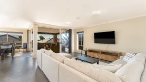 Image of Echidna Hollow