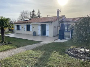 Image of House with private pool, close to tourist attractions