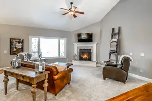 Image of Warm and Luxurious 4 bedroom Executive Estate