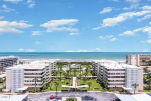 Image of Completely Reno'd 2 Bedroom condo with the Ocean in your back yard