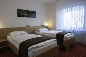Image of Apartment for 4 pers. with 2 bedrooms and 2 bathrooms, kitchen and balcony in Eschborn