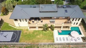 Image of Everything Portsea, location, views, pool, entertaining, fun! (sleeps 14)
