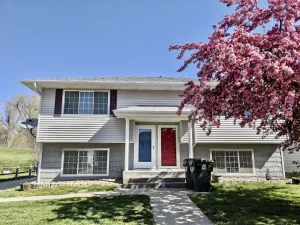 Image of ☯ Remodeled Duplex Minutes to Downtown & Riverside