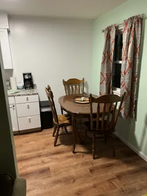 Image of Water Front 2 Bedroom Upstairs Apt. - Pet Friendly, WiF, Parking, Smart TV