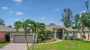 Image of Beautiful updated home with new saltwater pool\/lanai, and close to the beaches!