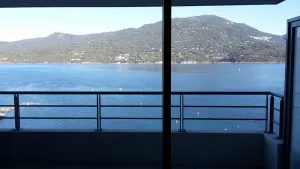 Image of Luxury apartment at the edge of the water, sandy beach