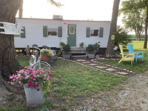Image of 'Ain't She Cute' Country Cozy near Higginsville