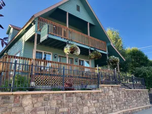 Image of Historic home w\/Private Hot Tub in the heart of Downtown Pagosa Springs!
