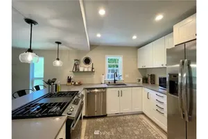 Image of Livable D near Lake Washington!