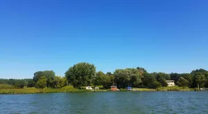 Image of Quiet Lakefront home on 5 acres