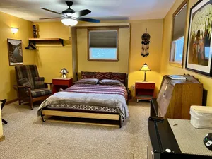 Image of Village Hideaway, 1 bdrm efficiency, private entrance. On the Rail Trail.