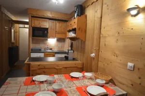 Image of 150m from shops, 5th floor, view ski slopes, balcony, ski locker, 25m², Les Menuires