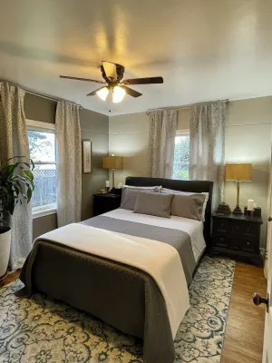 Image of 1890 Luxury Townhouse Two Blocks From Ferry